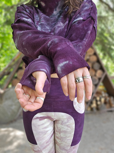 Alocasia Cropped Sweater - Dark Amethyst