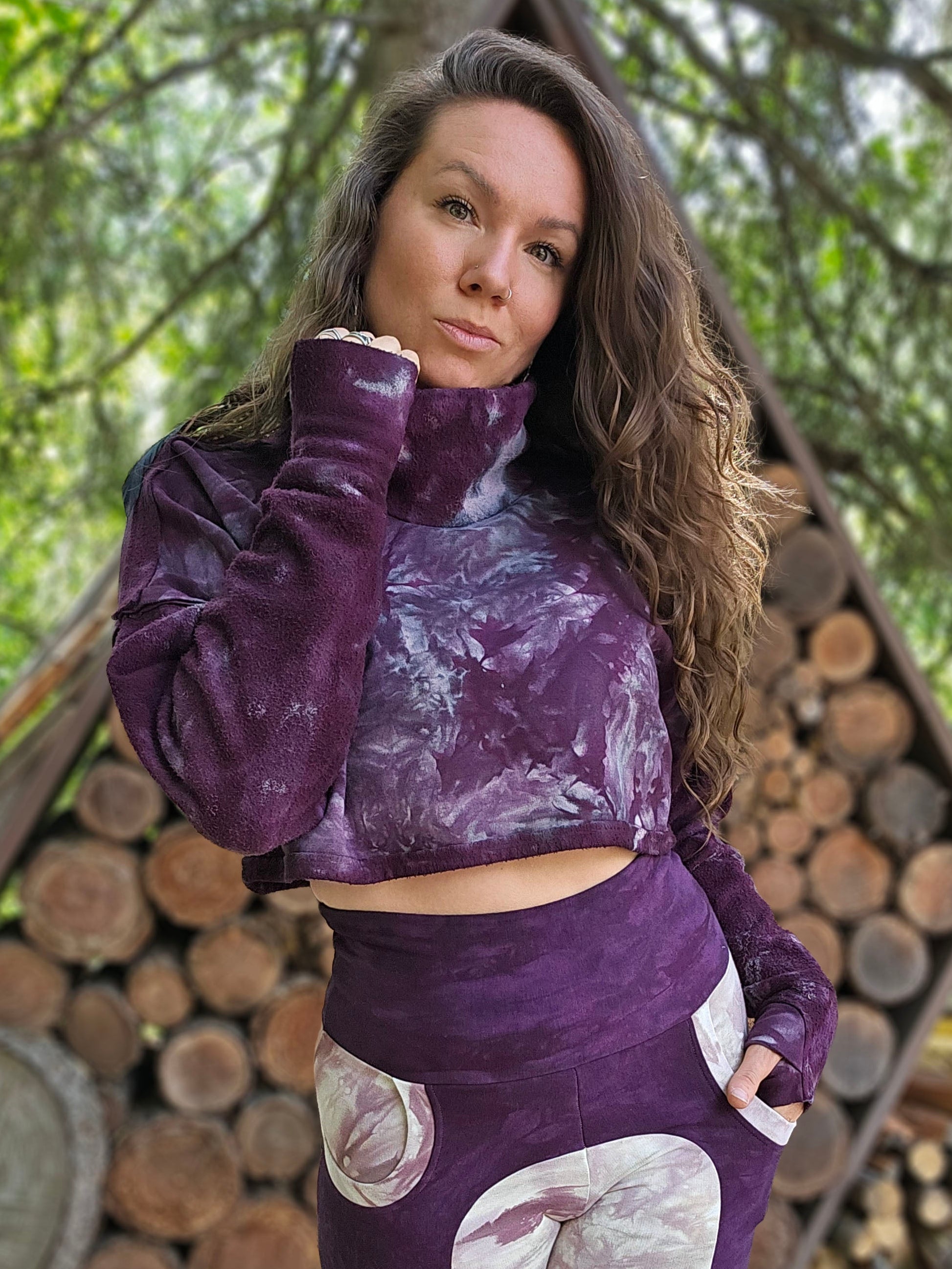 Alocasia Cropped Sweater - Dark Amethyst