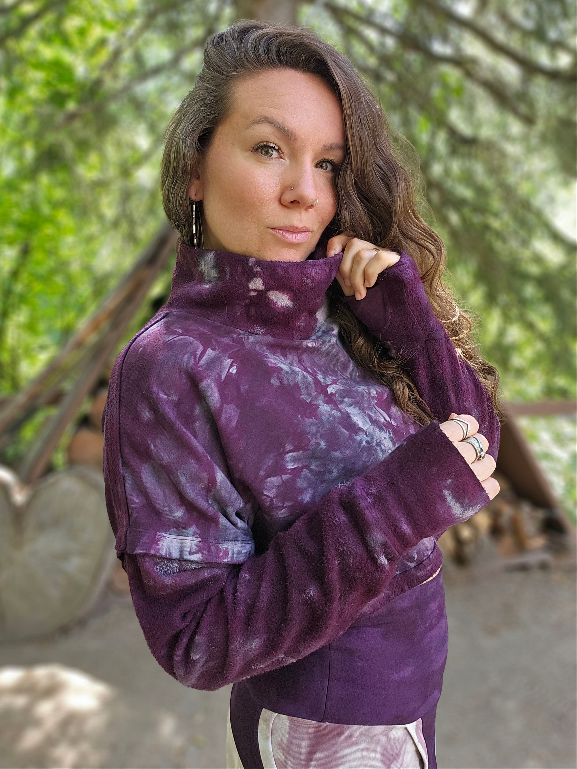 Alocasia Cropped Sweater - Dark Amethyst