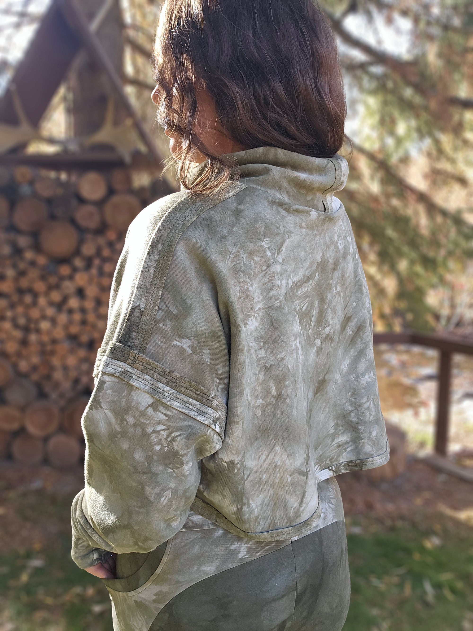 Alocasia Cropped Long Sleeve - Fern