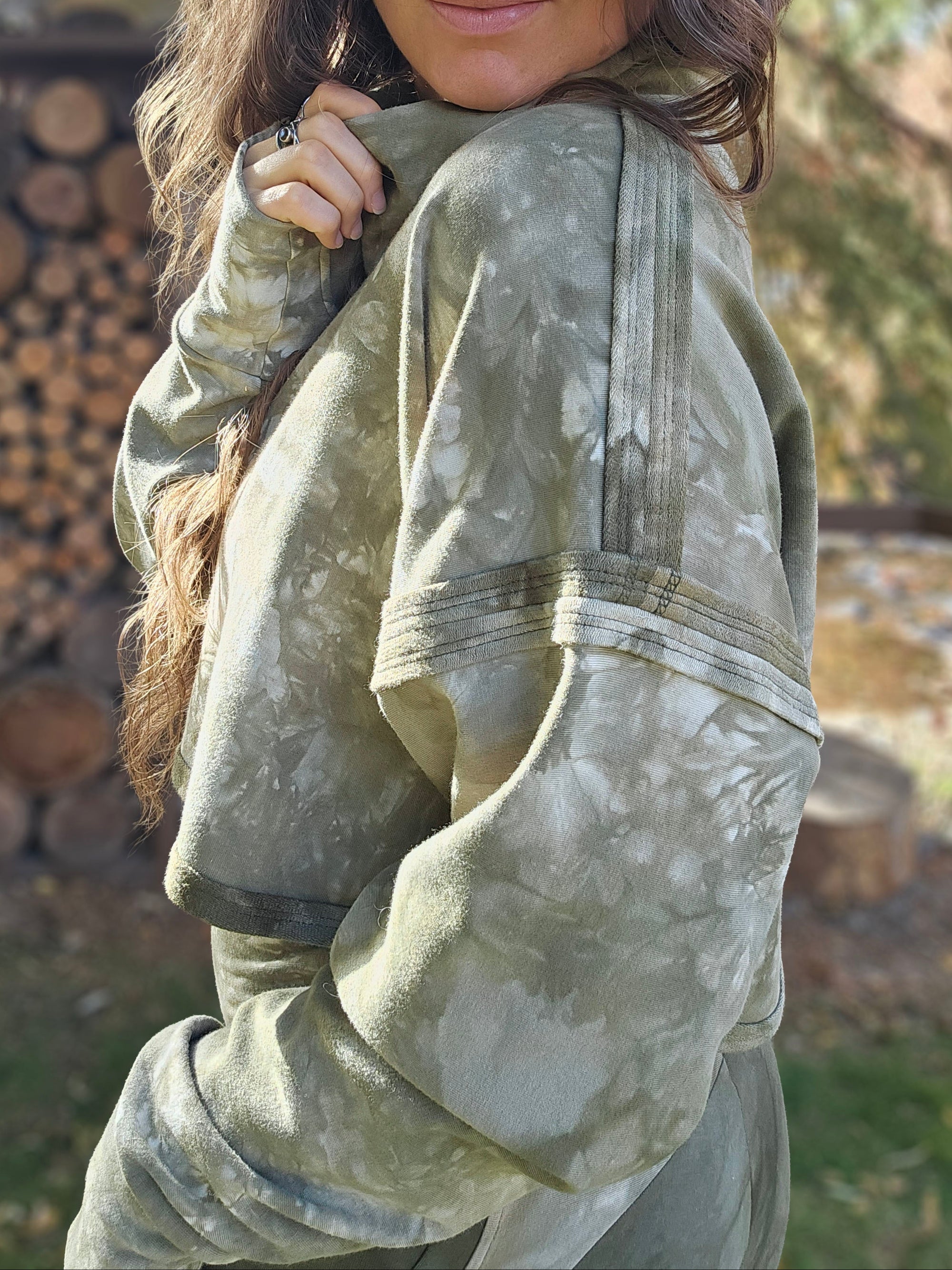Alocasia Cropped Long Sleeve - Fern