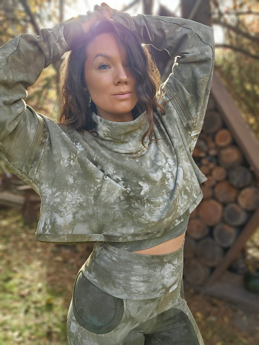 Alocasia Cropped Long Sleeve - Fern