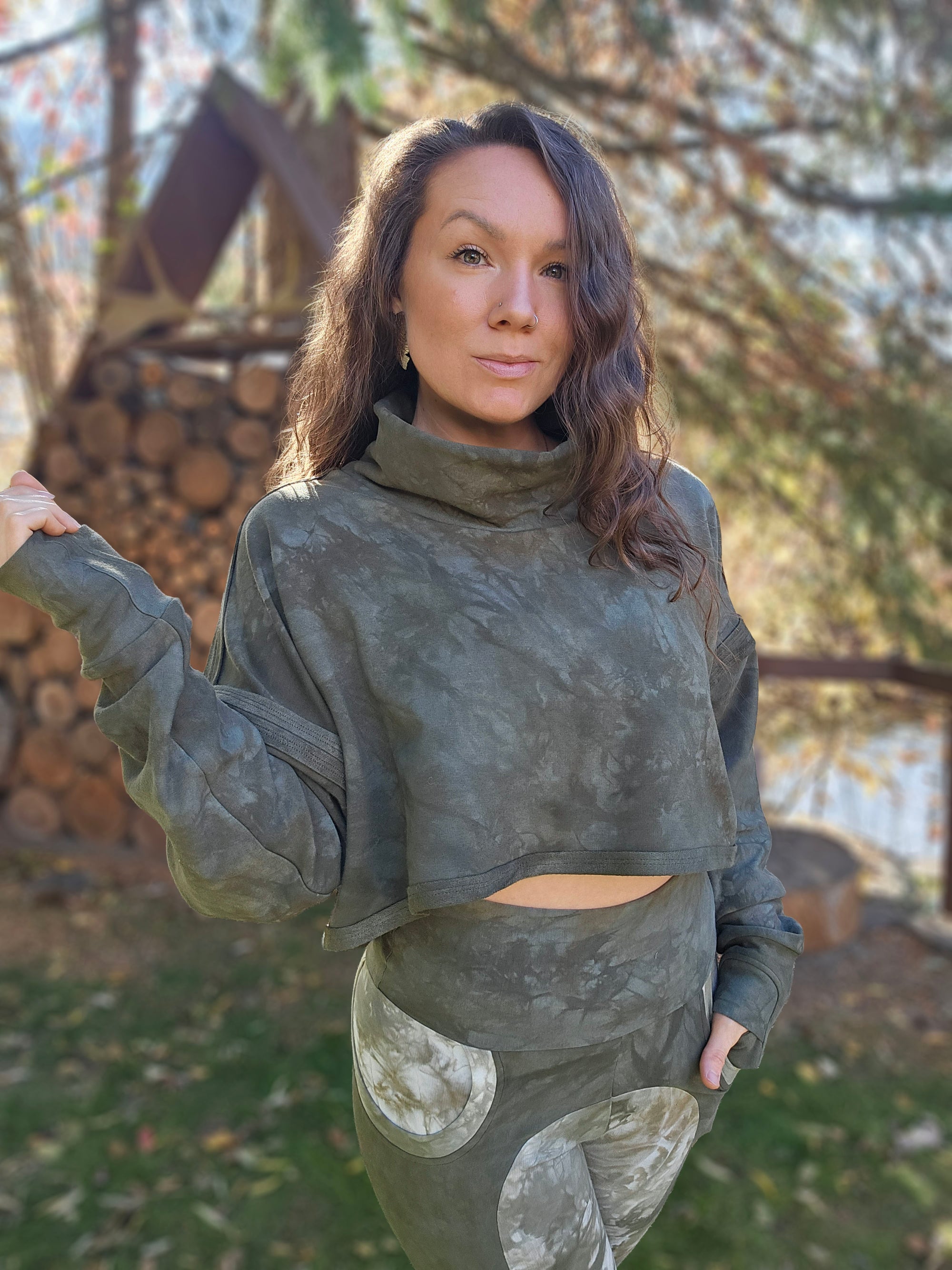 Alocasia Cropped Long Sleeve - Forest OOAK
